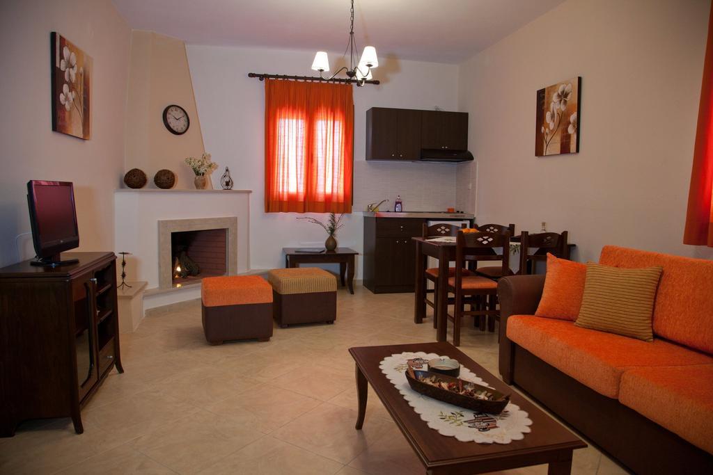 Elia Méronas Extérieur photo